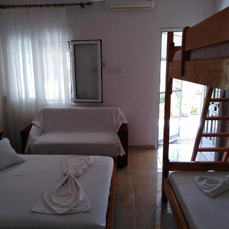 Miltos Rooms Leptokaryá Buitenkant foto