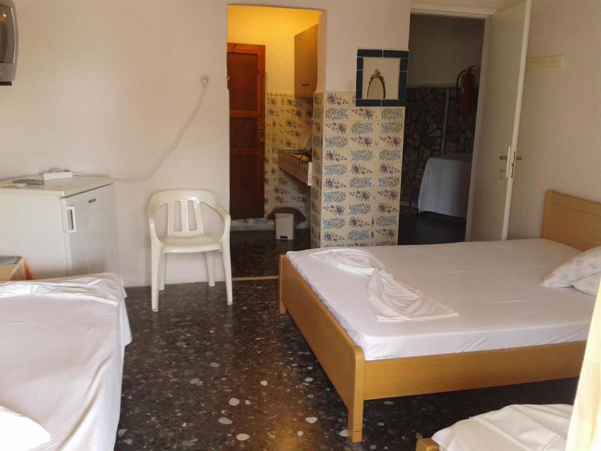 Miltos Rooms Leptokaryá Buitenkant foto